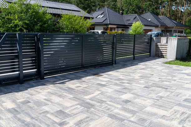 Best Local Driveway Pavers  in Redfield, AR